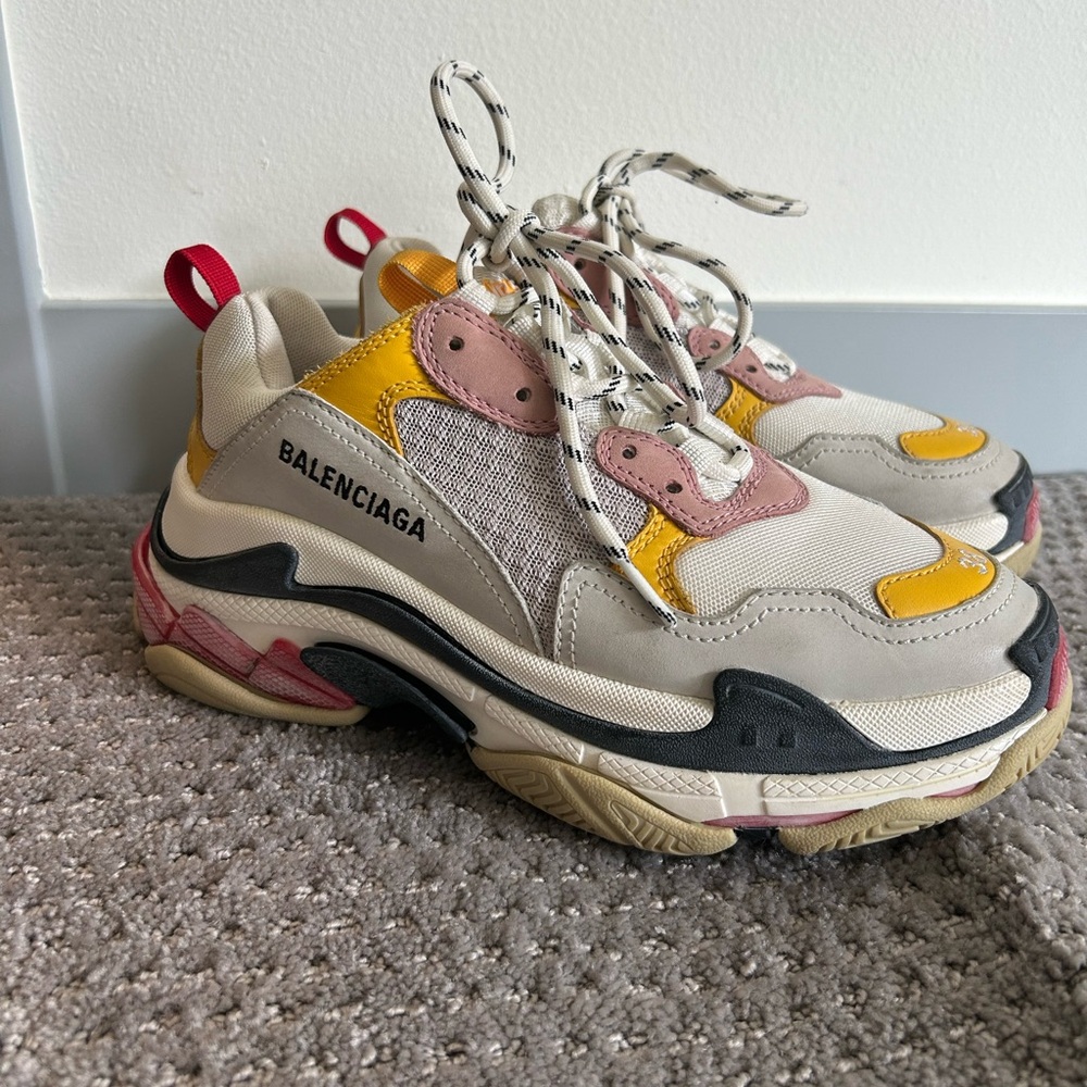 Balenciaga Triple S Sneaker Sz 38
